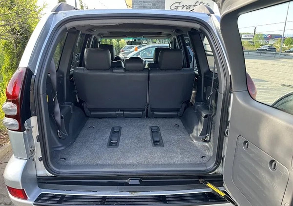 Toyota Land Cruiser cena 50900 przebieg: 243000, rok produkcji 2003 z Myślenice małe 92